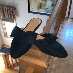 Dressy Black Slides with a Bow